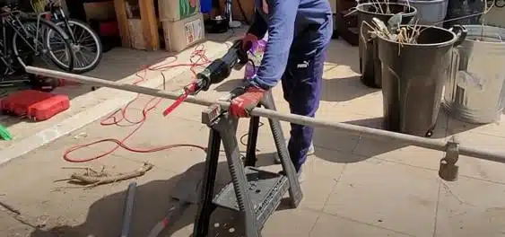  metal pipe with a reciprocating saw
