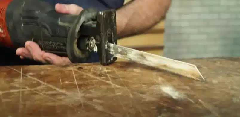 Cutting Straight With A Reciprocating Saw,