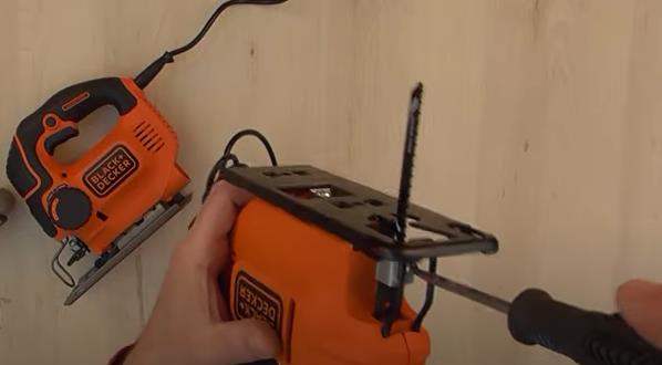 Choose the Right Blade for Your Black & Decker Jigsaw