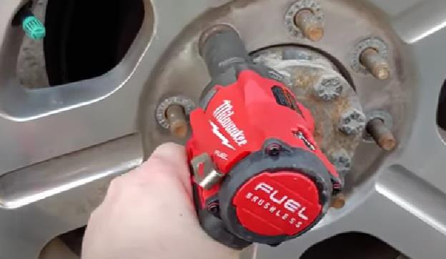  A 3/8 Impact Wrench is used for remove Lug Nuts