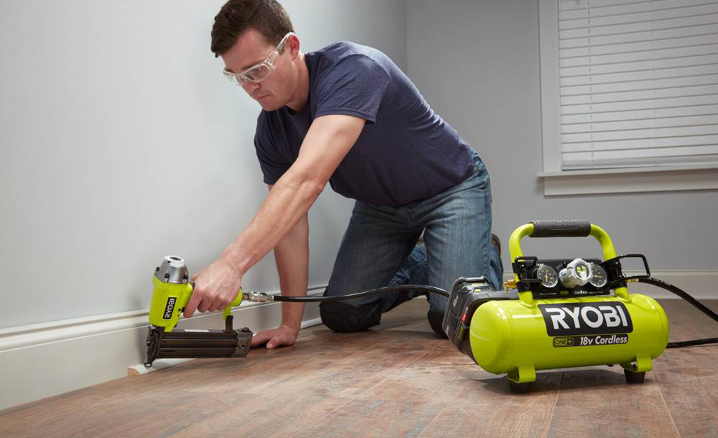 What are the Key Features to Consider When Selecting a Cordless Air Compressor?